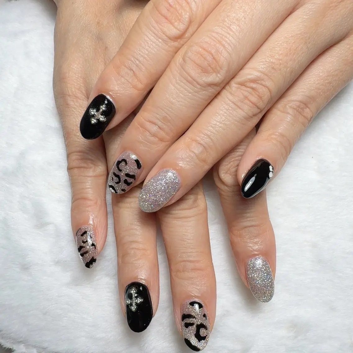 ネイル ハンドネイル 🎀NAIL RONI🎀のネイルデザイン