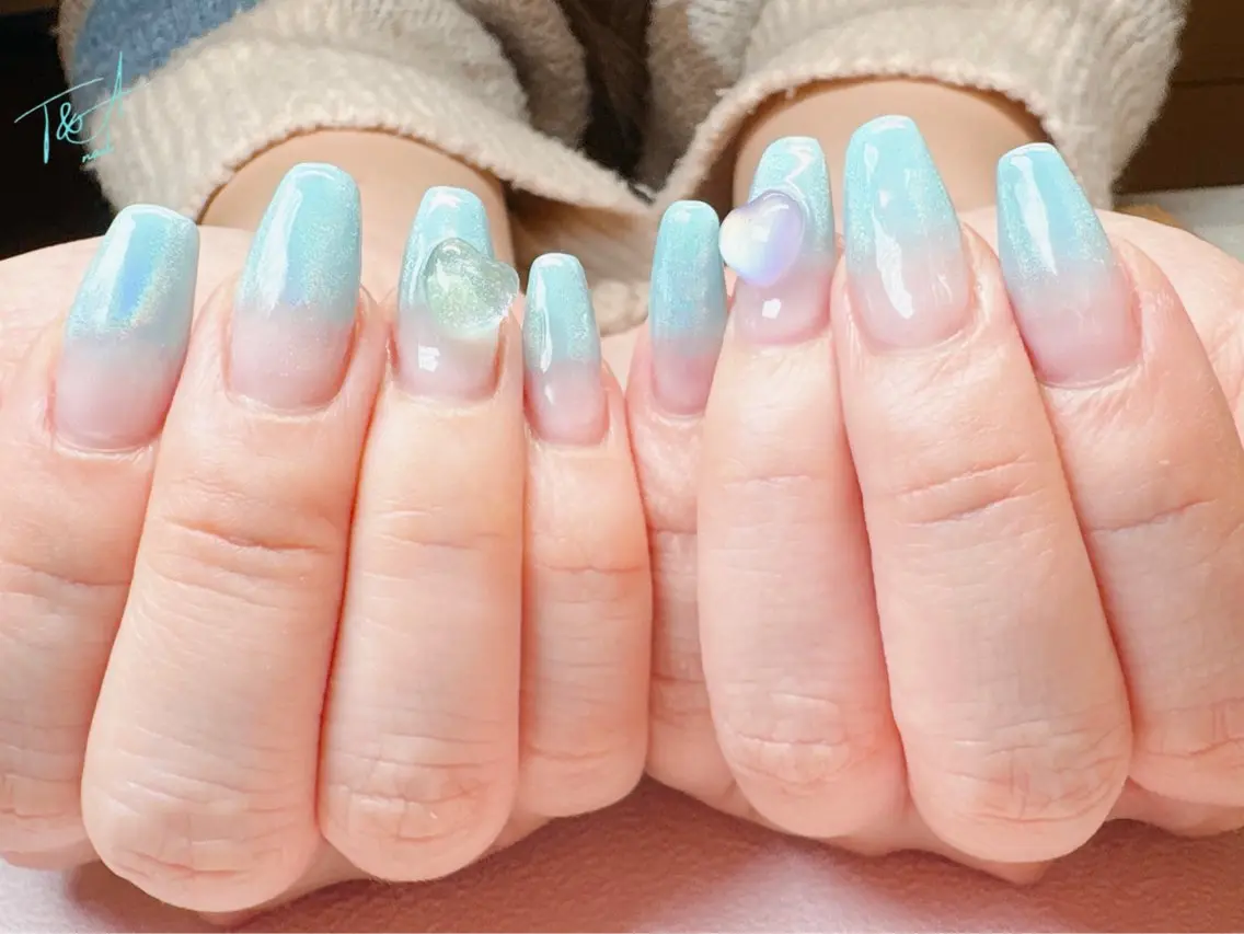 ネイル ジェルネイル グラデーション 水色 オフィスネイル スカルプネイル T&A nailのネイルデザイン