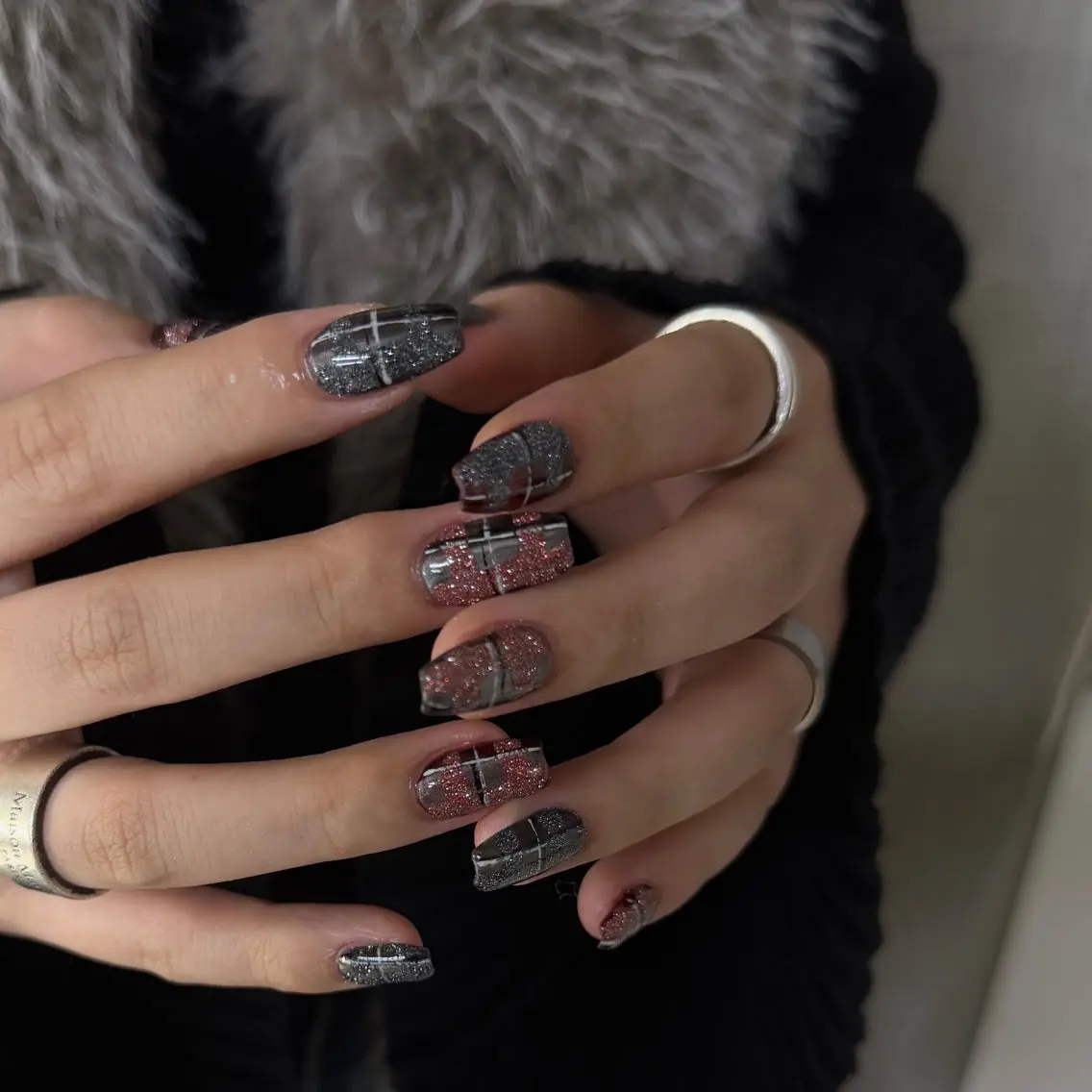 ネイル フラッシュネイル 冬ネイル クリスマス ハンドネイル nailstudio eviz新宿店のネイルデザイン