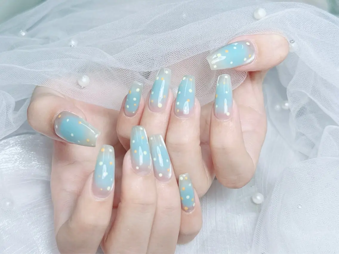ネイル オーロラネイル チークネイル 長さ出し フットネイル フレンチネイル ハンドネイル ハンドケア Pretty nailのネイルデザイン