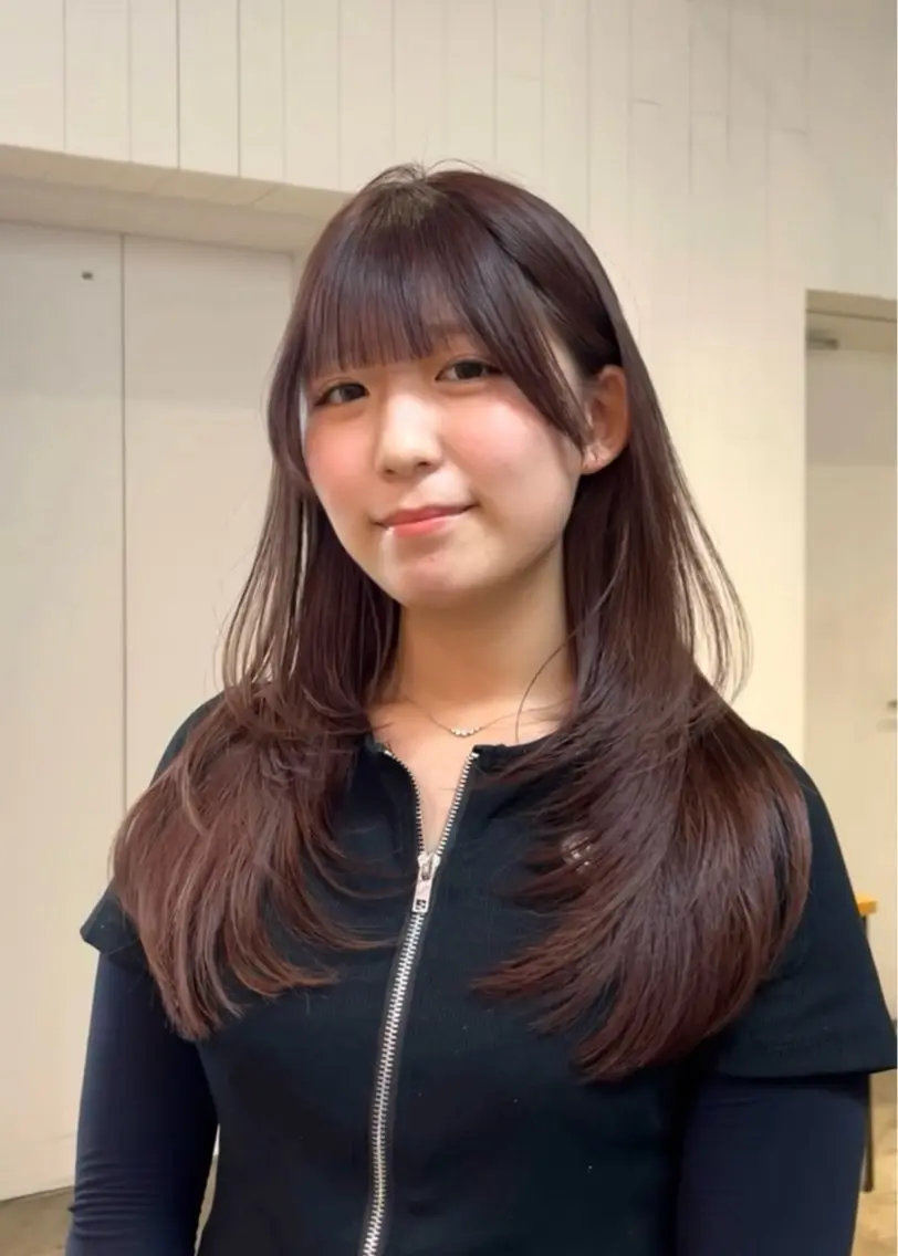 セミロング レイヤーカット トリートメント フカミ マナカのヘアスタイル