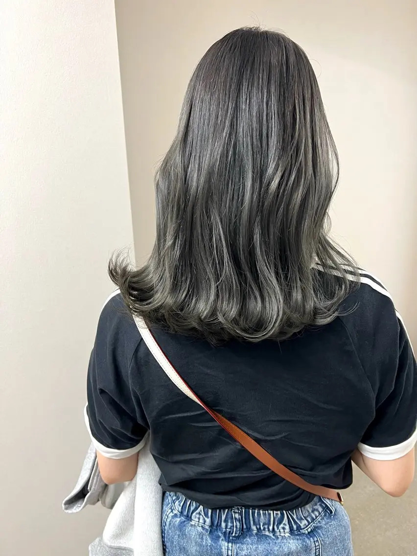 ミディアム ヘアカラー トリートメント ヘアセット 大泉 美久のヘアスタイル
