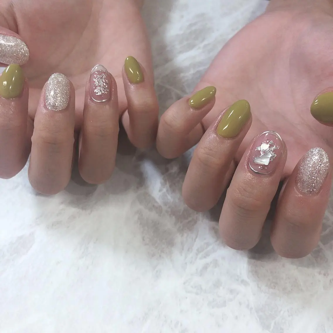 ネイル ハンドネイル 西岡 杏のネイルデザイン