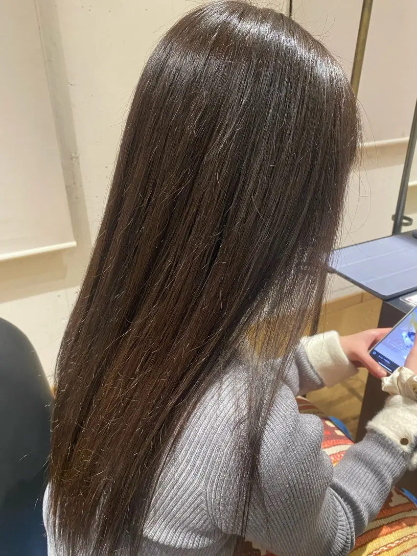 ロング ヘアカラー 荒川 匠磨のヘアスタイル