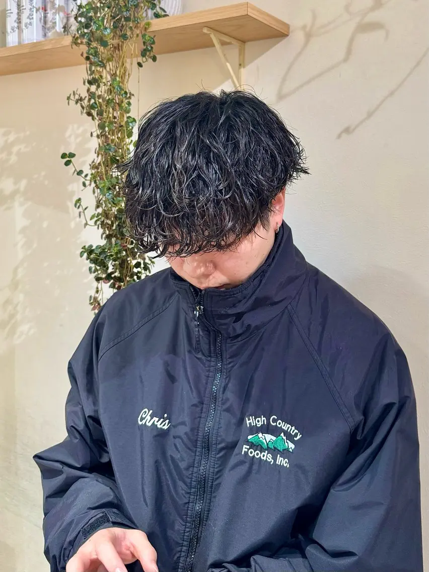 パーマ メンズ マッシュ メンズパーマ メンズツイストパーマ 波巻きパーマ スパイラルパーマ カット パーマ 𝙎𝙚𝙞𝙧𝙖 ☆カット/パーマのヘアスタイル