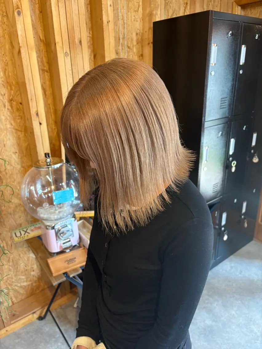 カラー まろみ暖色×ボブ ×chia🕯のヘアスタイル