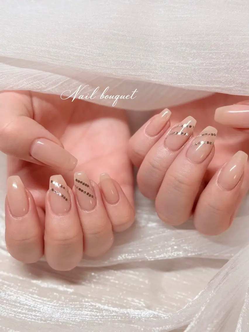 ネイル カジュアル フレンチネイル ガーリー キラキラネイル マグネットネイル ハンドネイル Nail bouquetのネイルデザイン