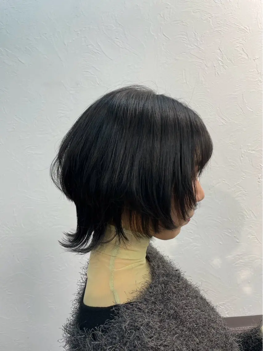 ショート ヘアカラー 三原 友美のヘアスタイル