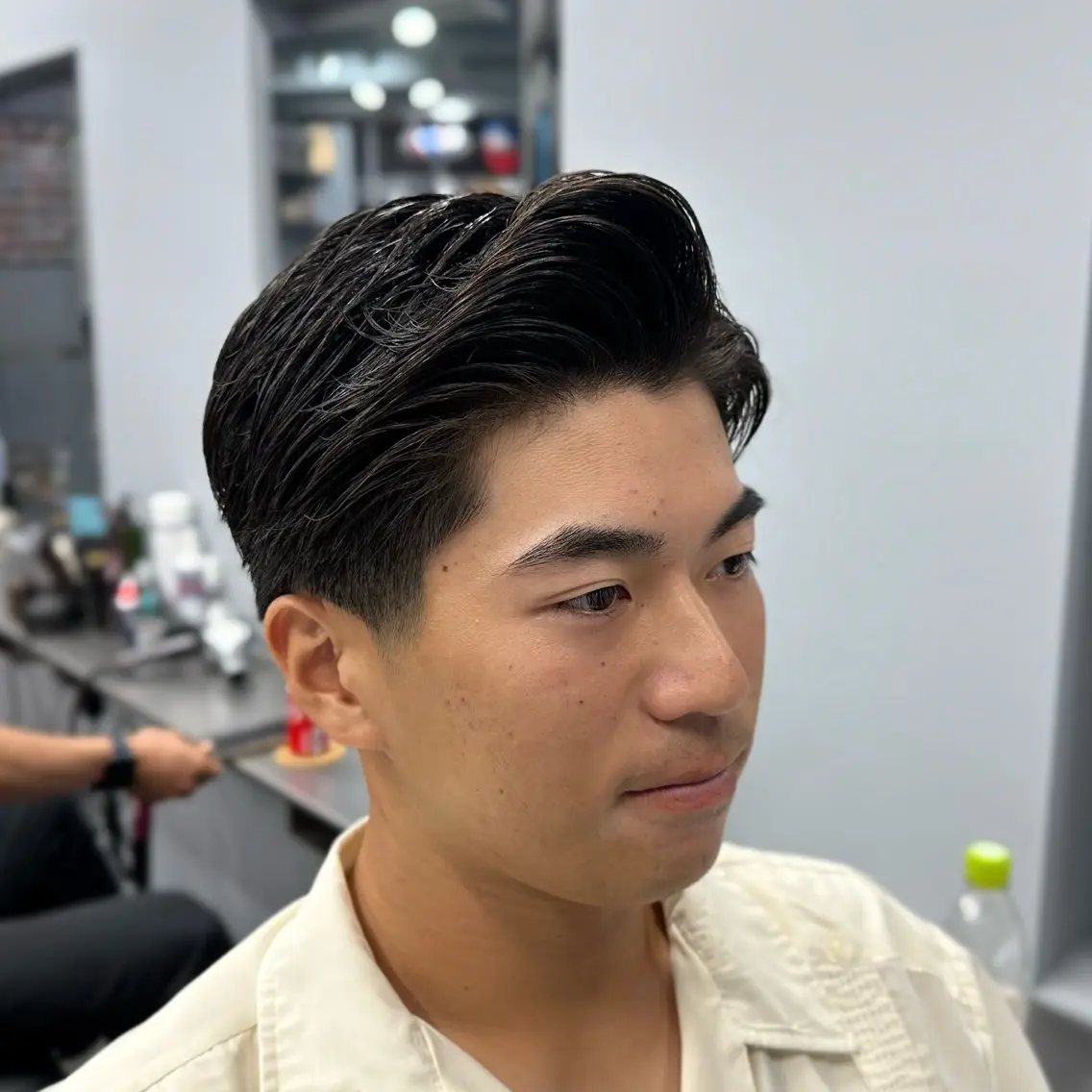 ショート メンズ メンズブリーチ センターパート フェードカット メンズパーマ スペインカール 柏/カラー/パーマ 浦口 夏生のヘアスタイル
