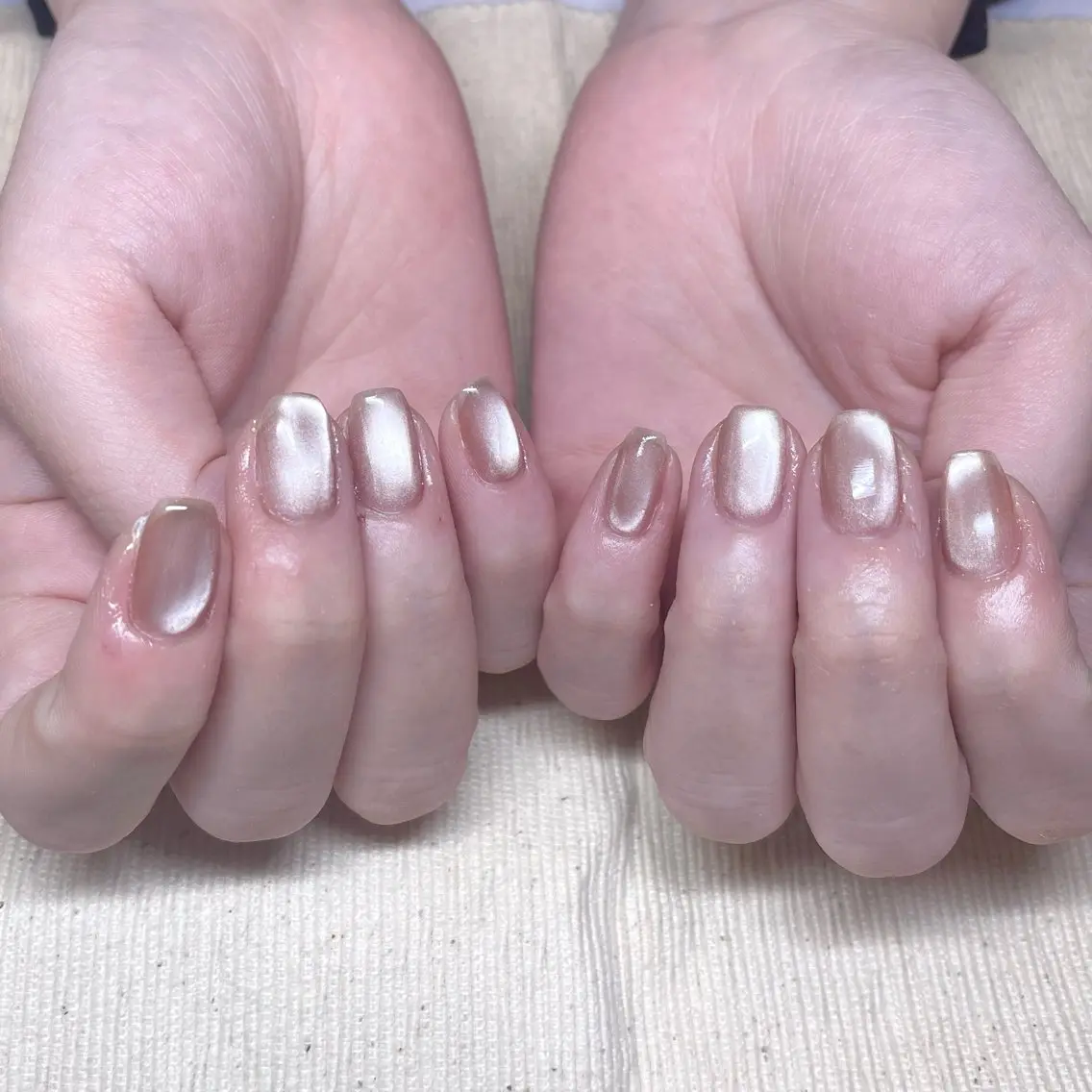 ネイル Rika🌼 シンプル•マグネットのネイルデザイン