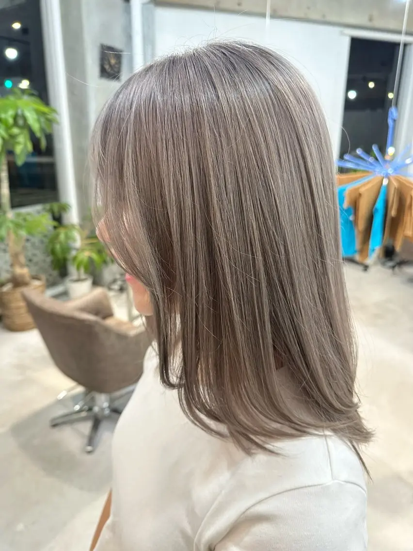 セミロング カット ヘアカラー カイリ /レイヤーカットのヘアスタイル