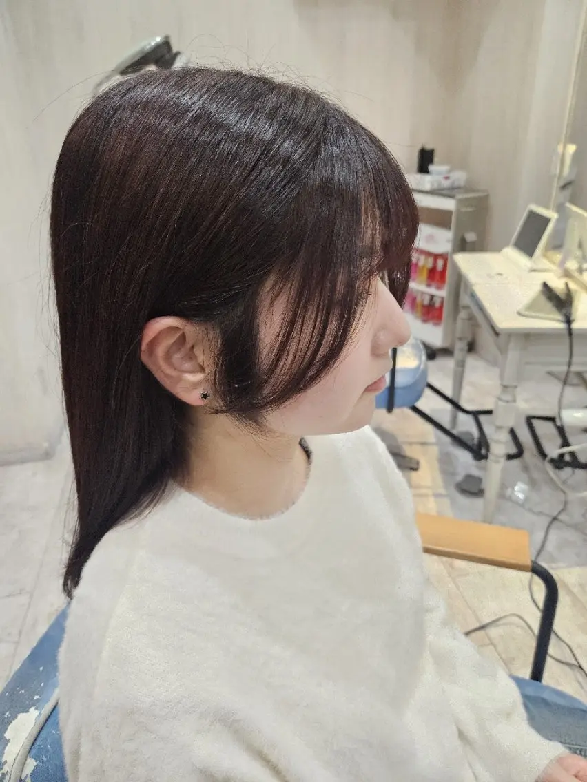 ロング カラー 顔周りカット 髪質改善 韓国風ヘア レイヤーカット ロング カット ヘアカラー トリートメント 髪質改善/レイヤー/ 顔周りカット/代表西のヘアスタイル