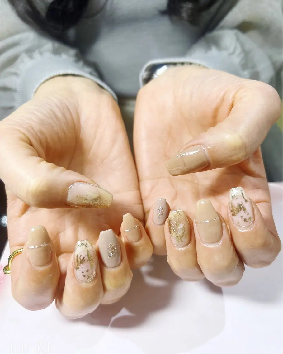 ネイル ニュアンスネイル ハンドネイル 吉野✨ ネイルデザイナー✨のネイルデザイン
