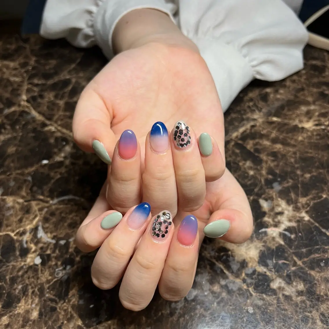 ネイル IROHA nail Ami🐊🎀のネイルデザイン