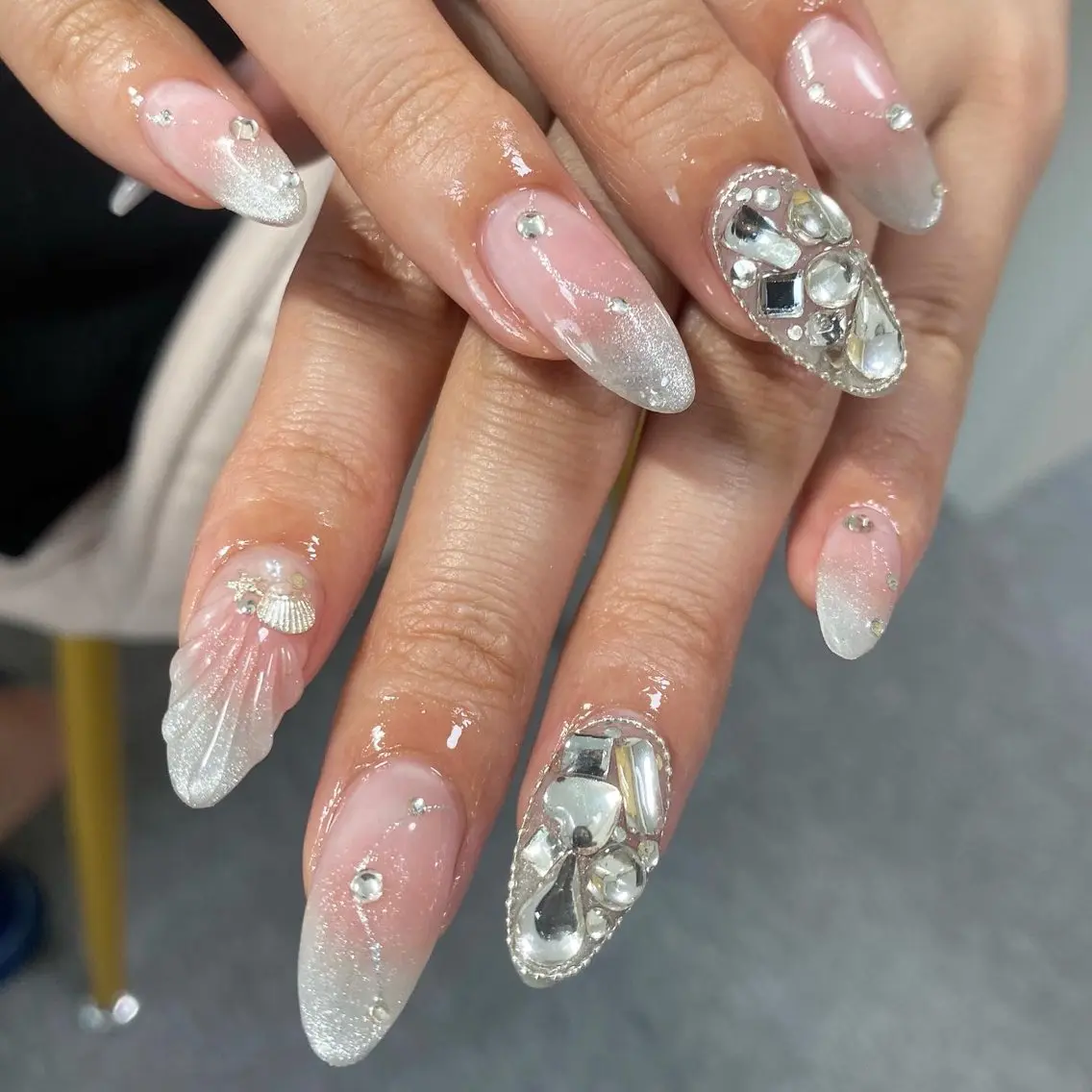 ネイル I pinknail 韓国風·持ち込み専門のネイルデザイン