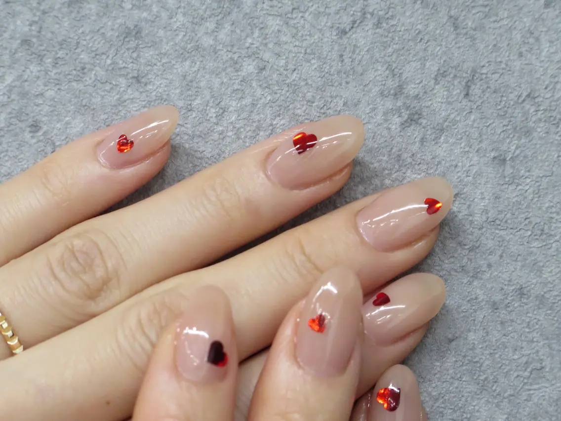 ネイル ハート ホログラムネイル K. NANAのネイルデザイン
