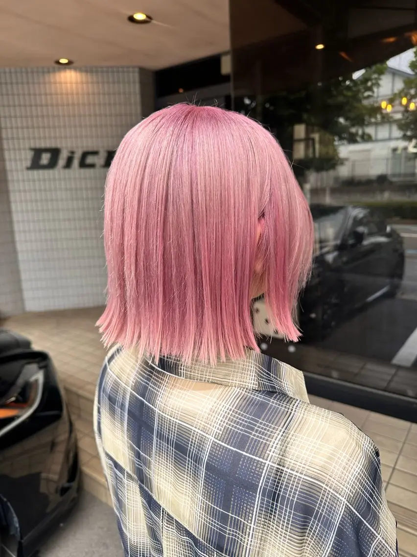ショート カラー タカツド ユウキのヘアスタイル