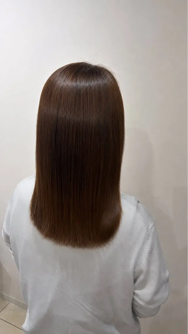 セミロング ヘアカラー Raruga🎀 淺野愛里のヘアスタイル