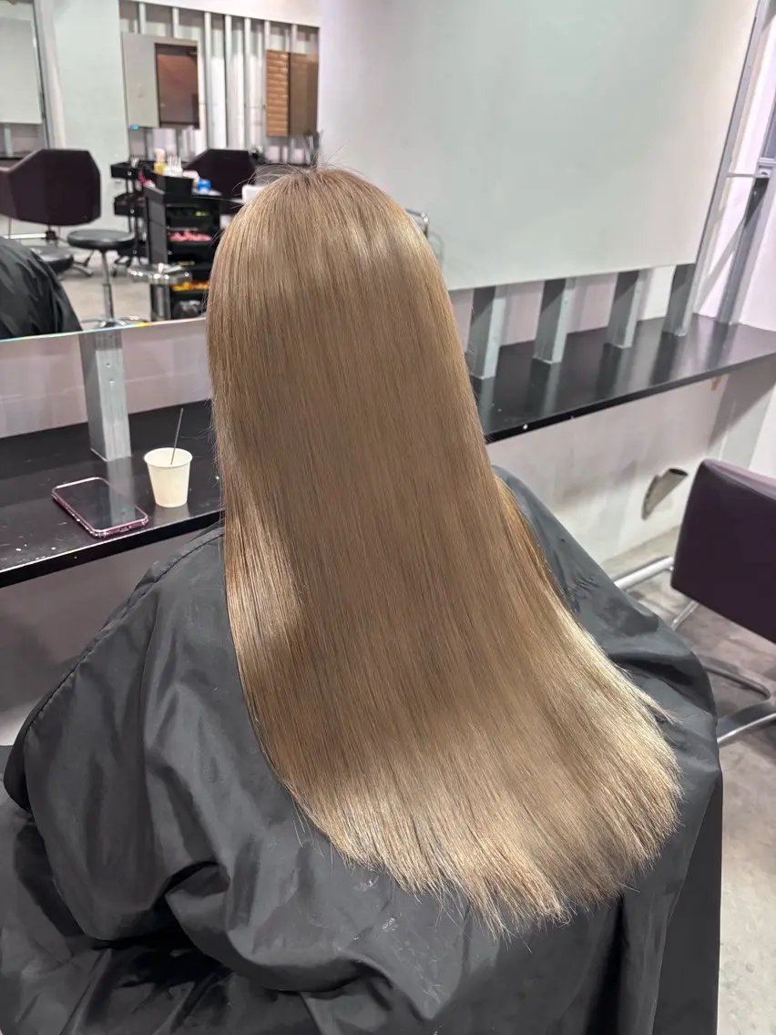 ロング カラー カット ヘアカラー トリートメント こまつ まりやのヘアスタイル