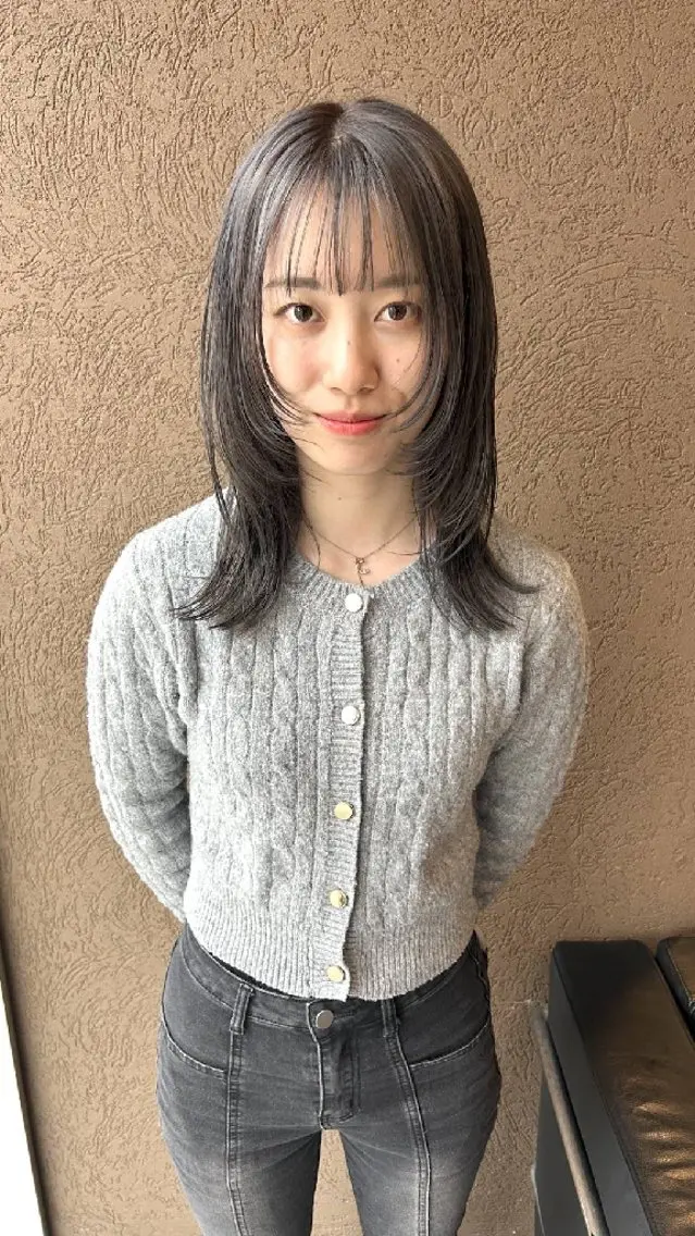 ミディアム レイヤーカット 宮西 龍心のヘアスタイル