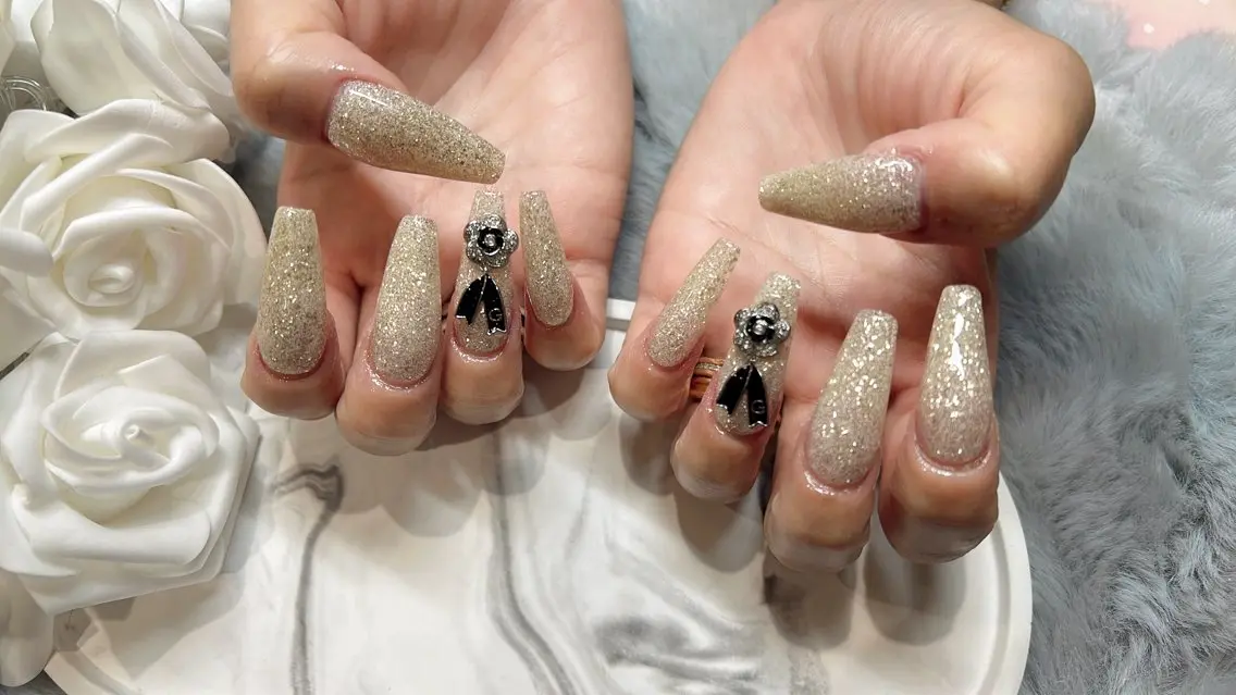 ネイル ハンドネイル 《LB》ラブリエ Nail&eyeのマツエク・マツパデザイン