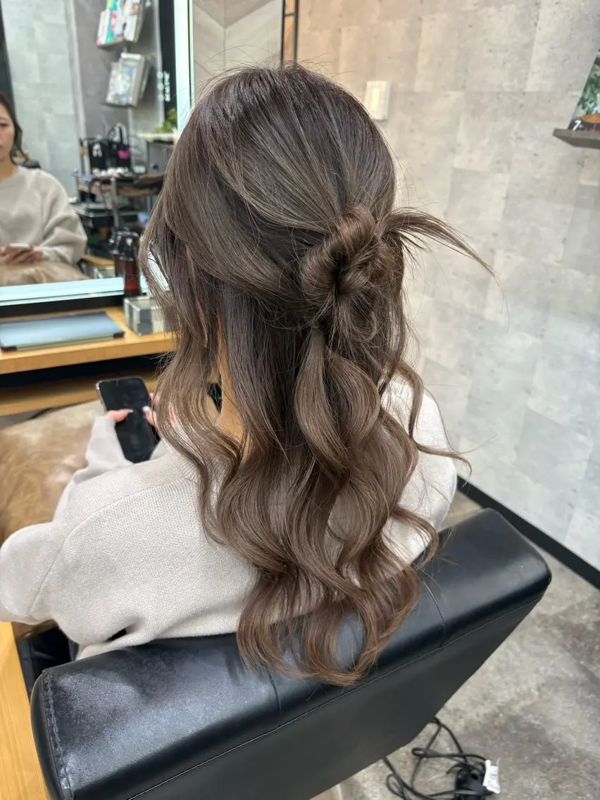 セミロング ヘアアレンジ ハーフアップ ヘアセット SHANTi 飯塚 ヘアセット/髪質改善のヘアスタイル