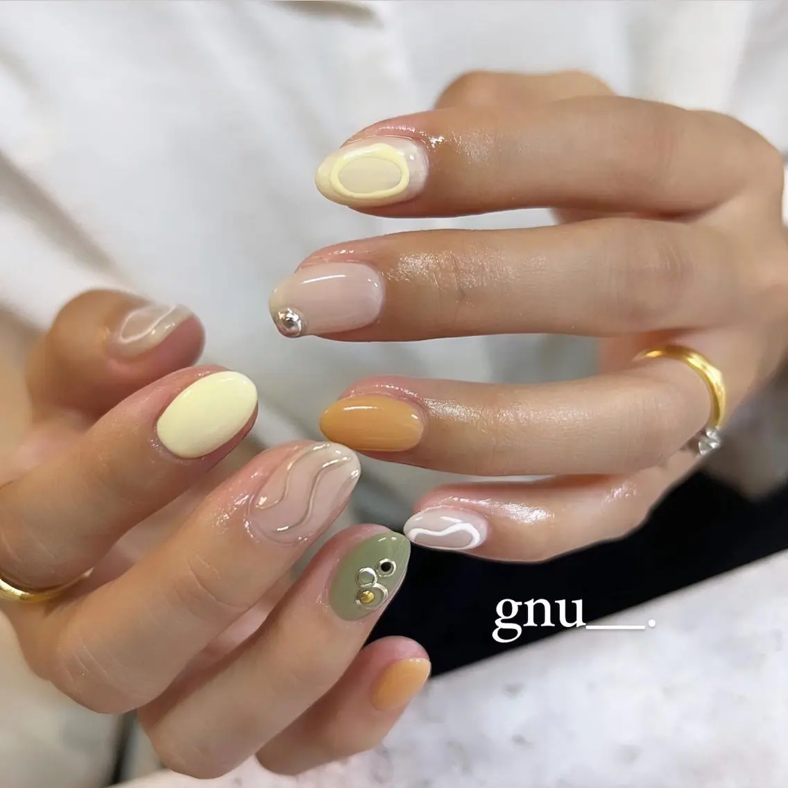ネイル ニュアンスネイル ショートネイル ハンドネイル gnu__. nailのネイルデザイン