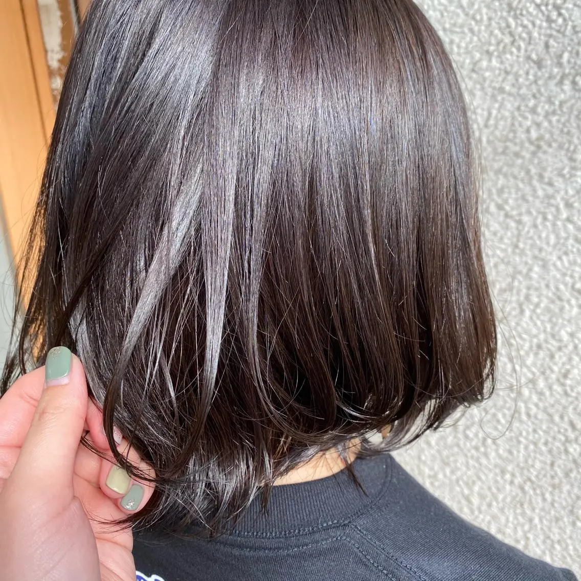 ショート アッシュ 猪股 華乃のヘアスタイル