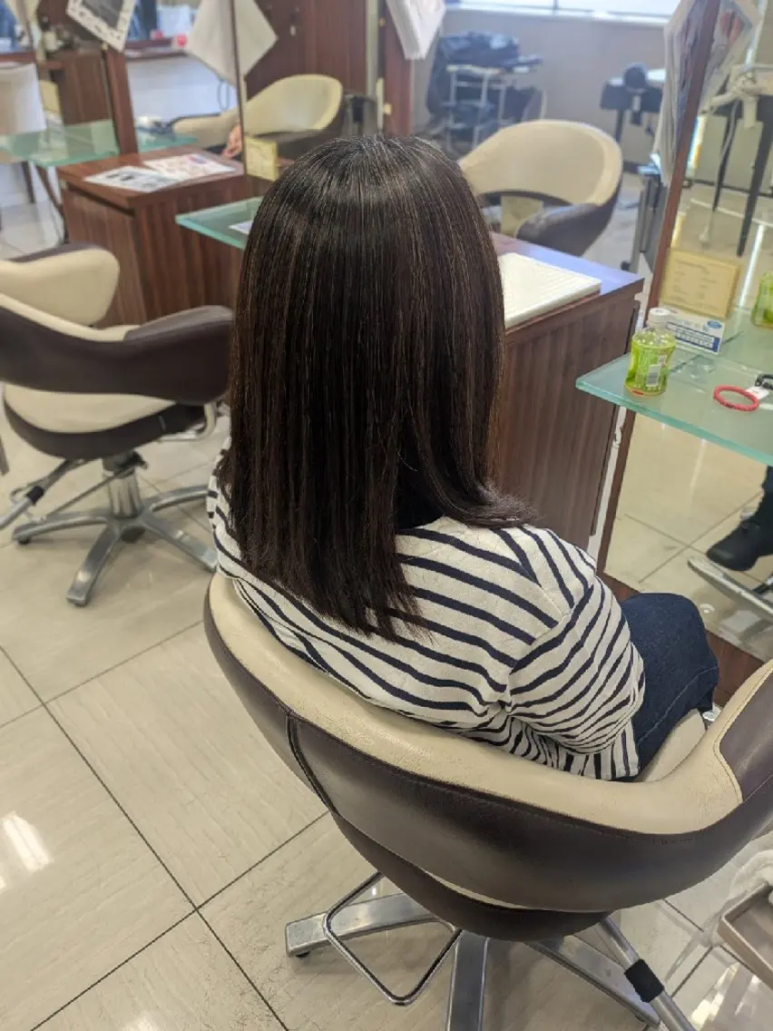 ミディアム ハイライト Yoko ブリーチカラーのヘアスタイル