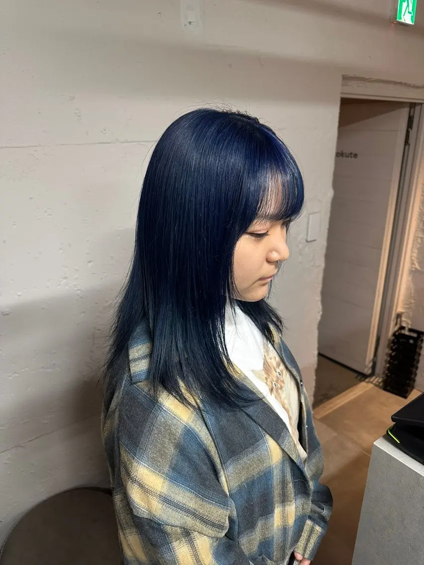 ミディアム カット ヘアカラー tokute よしかわなお🍒のヘアスタイル