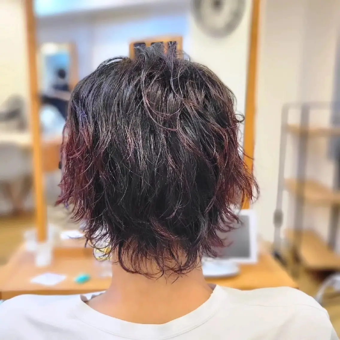 メンズ メンズインナーカラー E RIのヘアスタイル