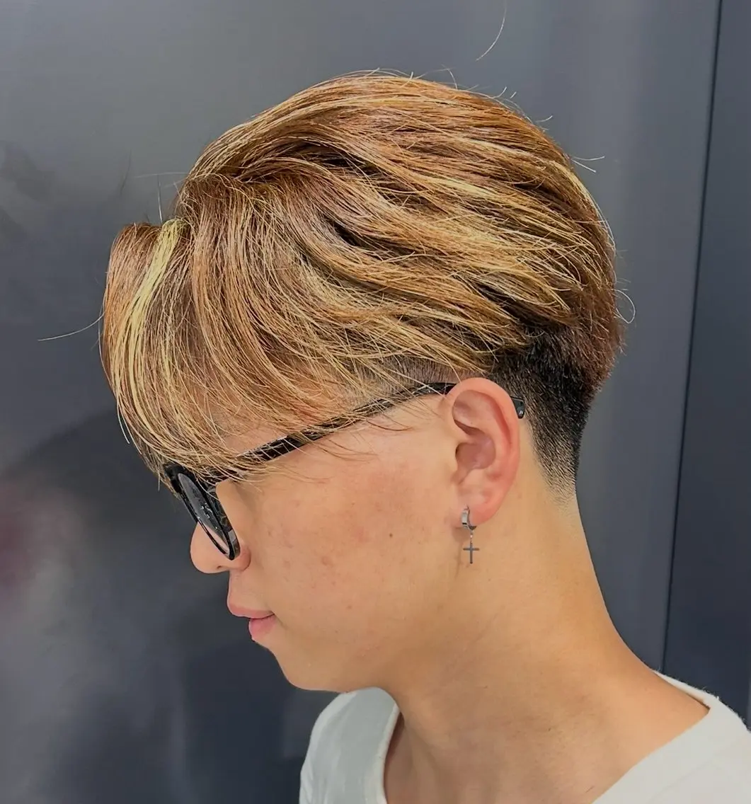 ショート カラー パーマ メンズ カット ヘアカラー パーマ 岩城 滉成のヘアスタイル