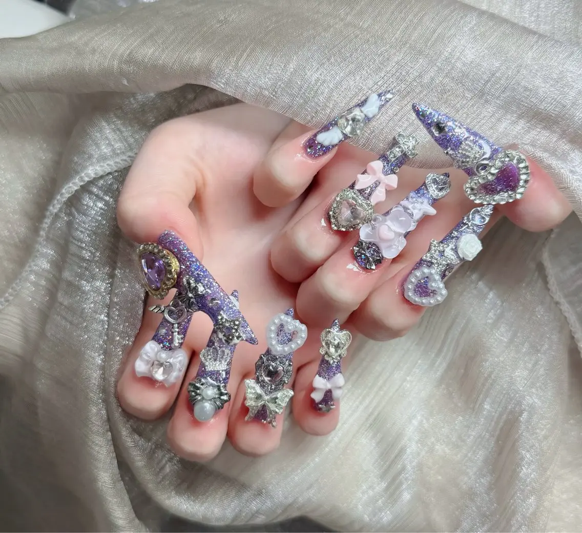ネイル ジェルネイル 韓国ネイル マグネットネイル ネイルチップ 冬ネイル Lenie Nail Salonのネイルデザイン