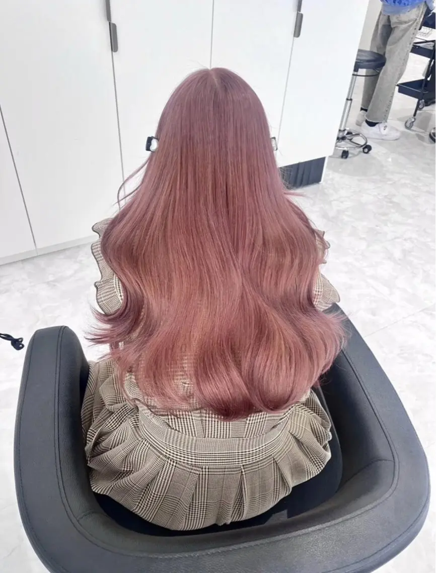 ロング カット ヘアカラー トリートメント 顔まわりレイヤー/諒 オリーブカラー/天神のヘアスタイル