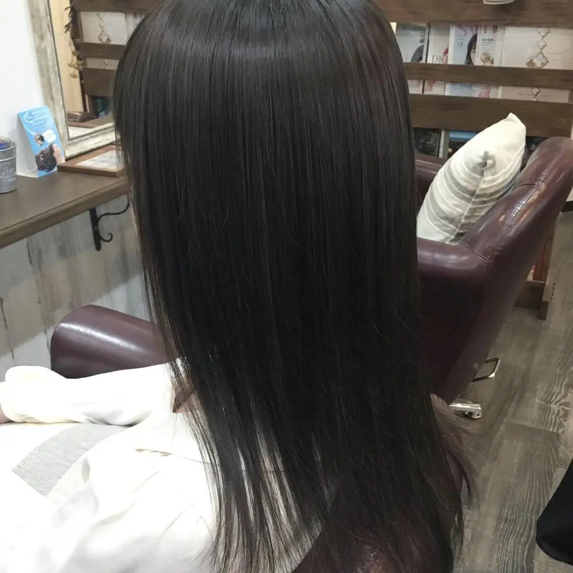 セミロング カラー パーマ embrace エンブレイスのヘアスタイル
