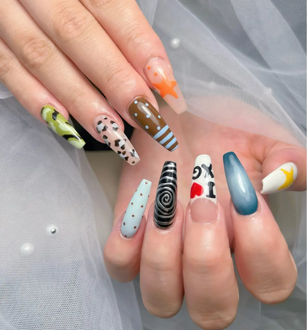 チップ長さだし10本アートやり放題の写真