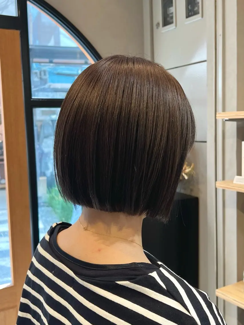 ショート カラー 切りっぱなしボブ ボブ 神戸ボブ✂️ ioe三宮/田 伸佳のヘアスタイル