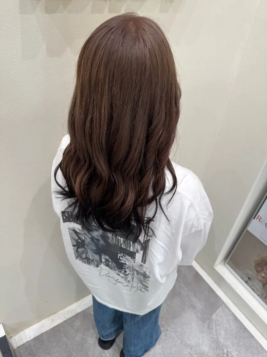 ロング カラー ブリーチ たまプラーザ しもやまのヘアスタイル