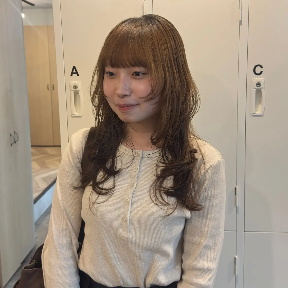セミロング カラー ヘアアレンジ カット トリートメント makoto / 韓国風ヘア🎀🪄︎のヘアスタイル
