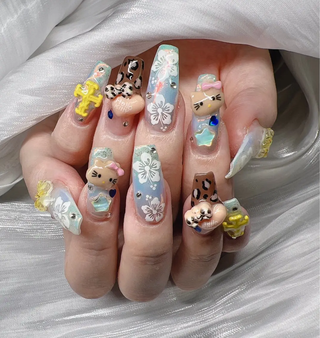 ネイル 長さ出し グラデーション 卒業式 キラキラネイル マグネットネイル ハンドネイル Lee Nailsのネイルデザイン
