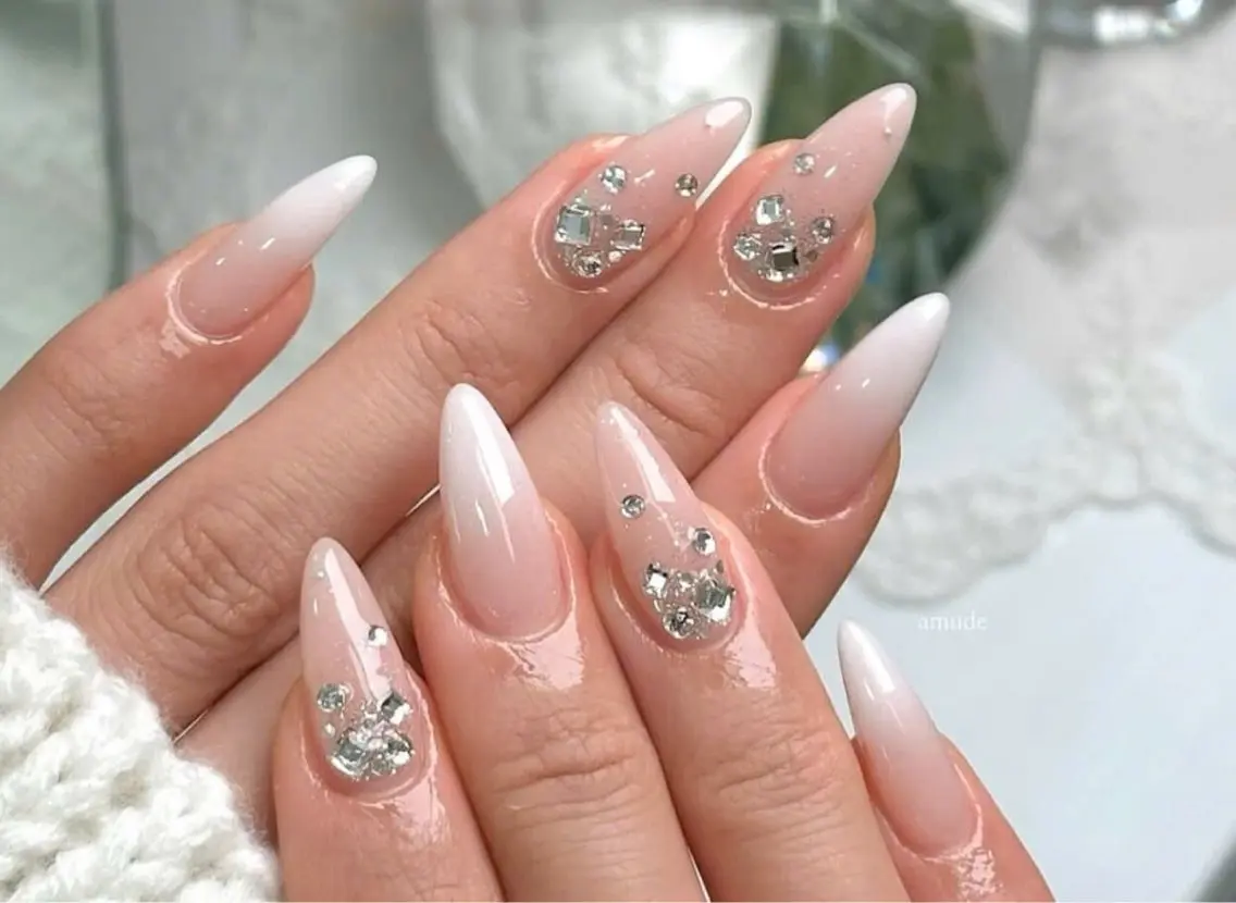 ネイル オーロラネイル フレンチネイル ジェルネイル ハロウィン 韓国ネイル ハンドネイル neco H.babynailのネイルデザイン