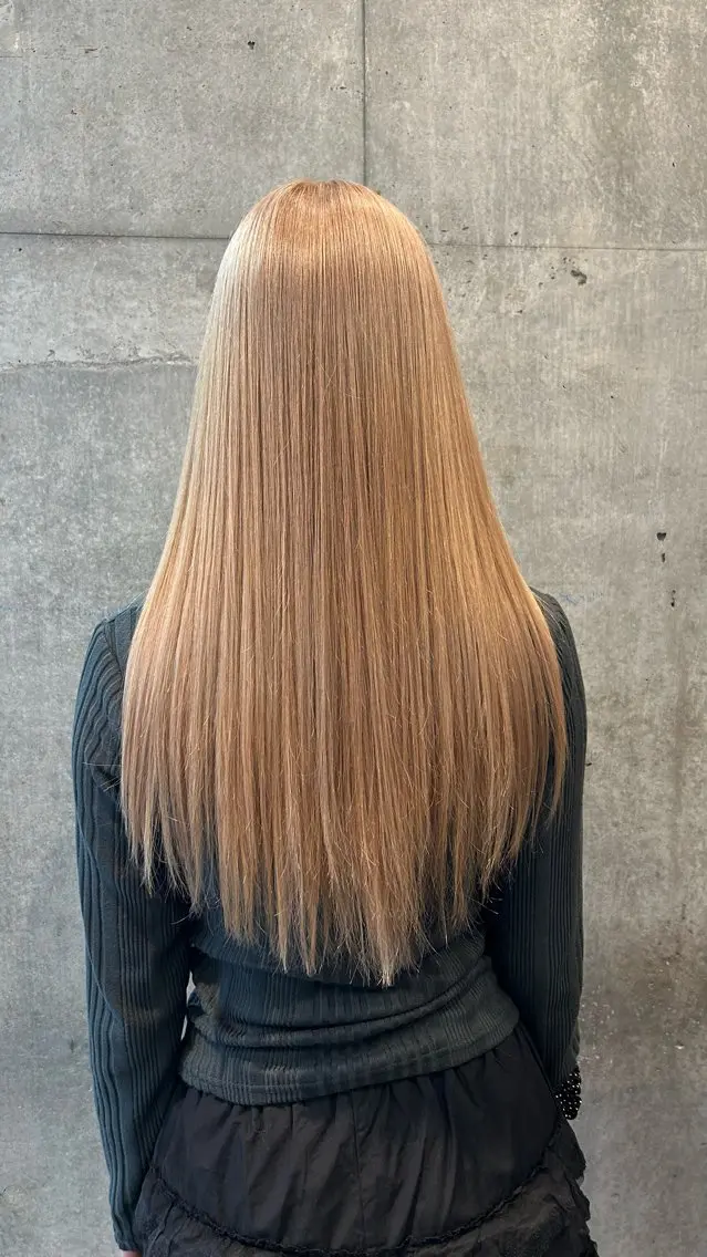 ロング カラー カット ヘアカラー トリートメント KOTOMI .のヘアスタイル