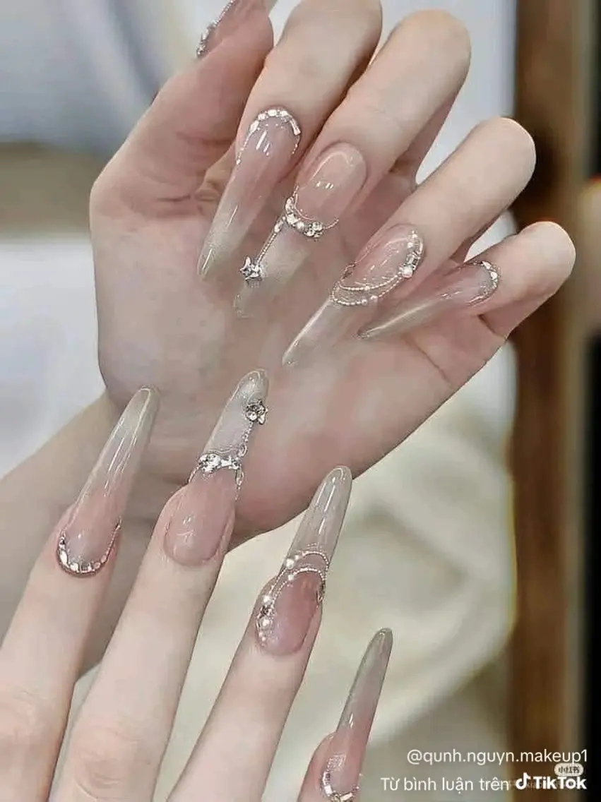 (オフなし)ハンド長さだし10本ワンカラ💅🏻☘️簡単デザイン付け放題🥰　研修期間だけ🙆の写真