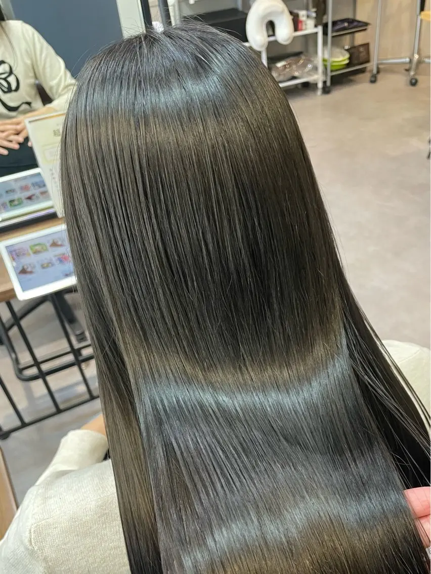 ロング カラー ✨髪質改善カラー✨ ストレート☔脇田のヘアスタイル