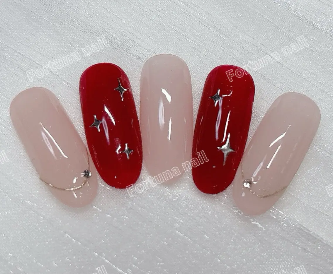 ネイル 冬ネイル クリスマス Nail •Head スパFortunaのネイルデザイン