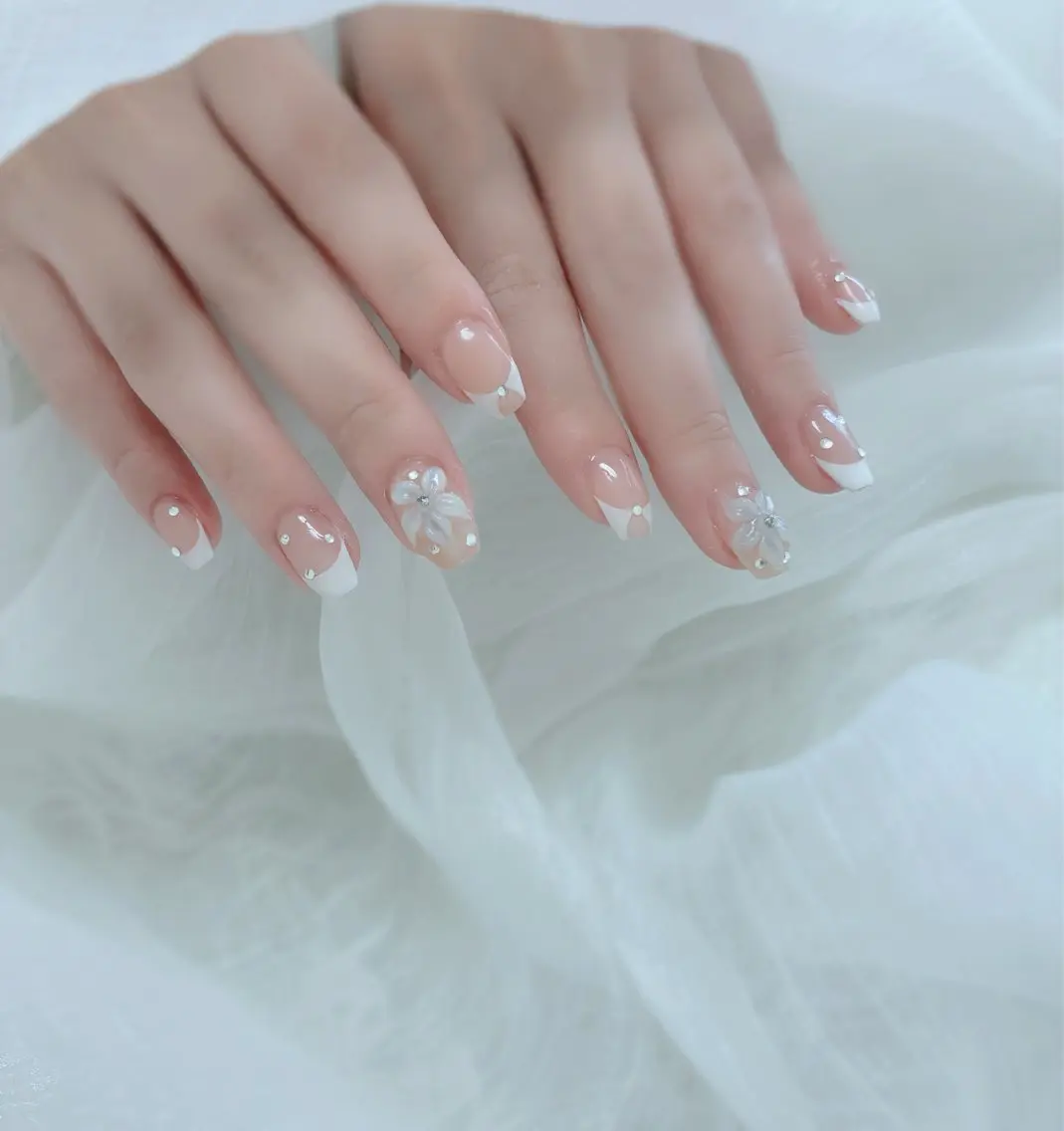 ネイル ハンドネイル ESPOIR Ｎのネイルデザイン