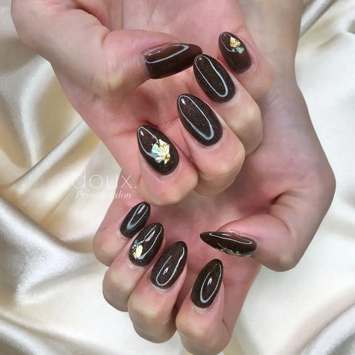 ネイル ブラウン マグネットネイル バレンタイン doux. nailのネイルデザイン