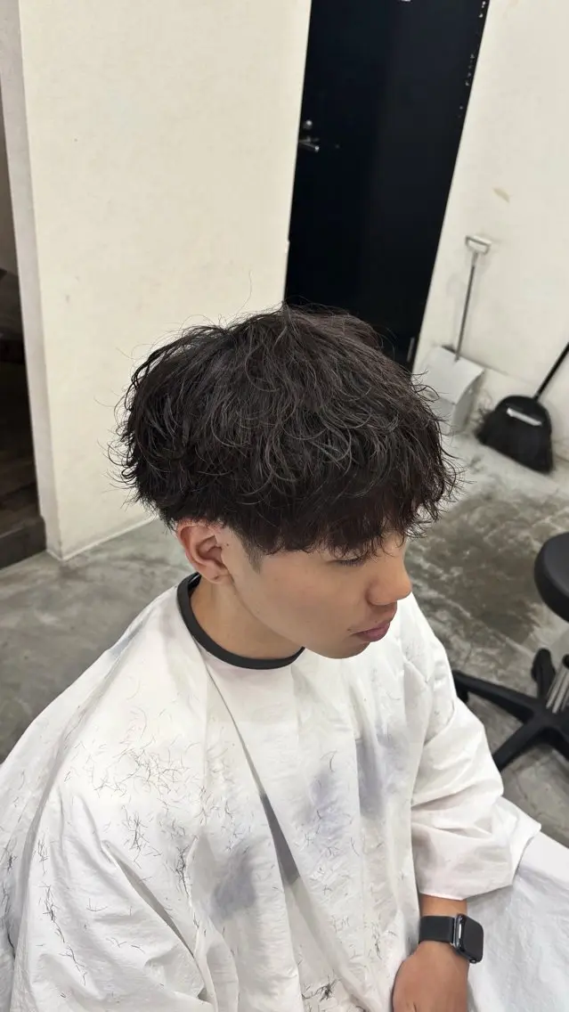 パーマ メンズ カット パーマ みやもと こゆきのヘアスタイル