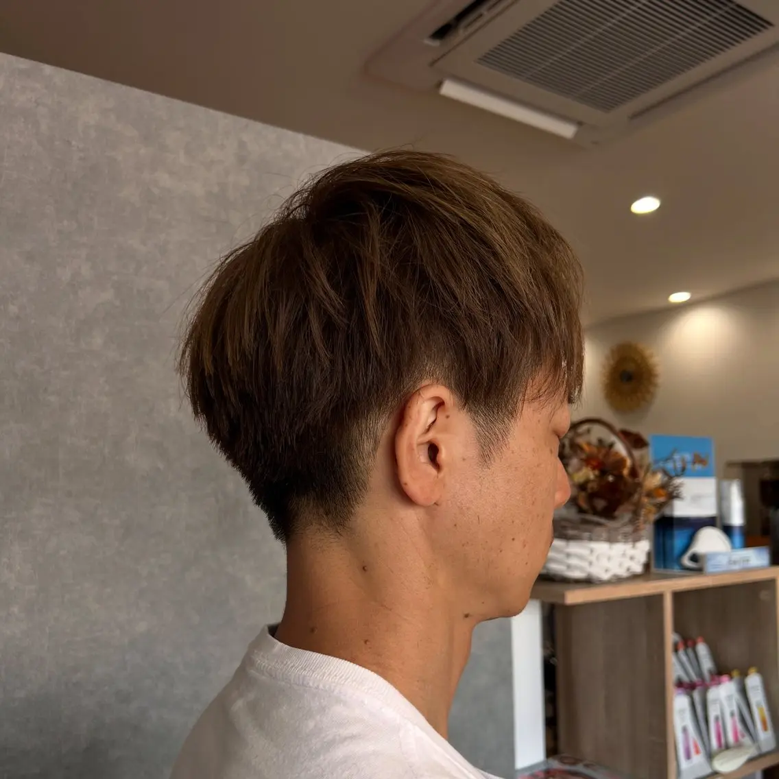 カラー メンズ ベージュカラー オリーブベージュ ヘアカラー 高橋 優実のヘアスタイル