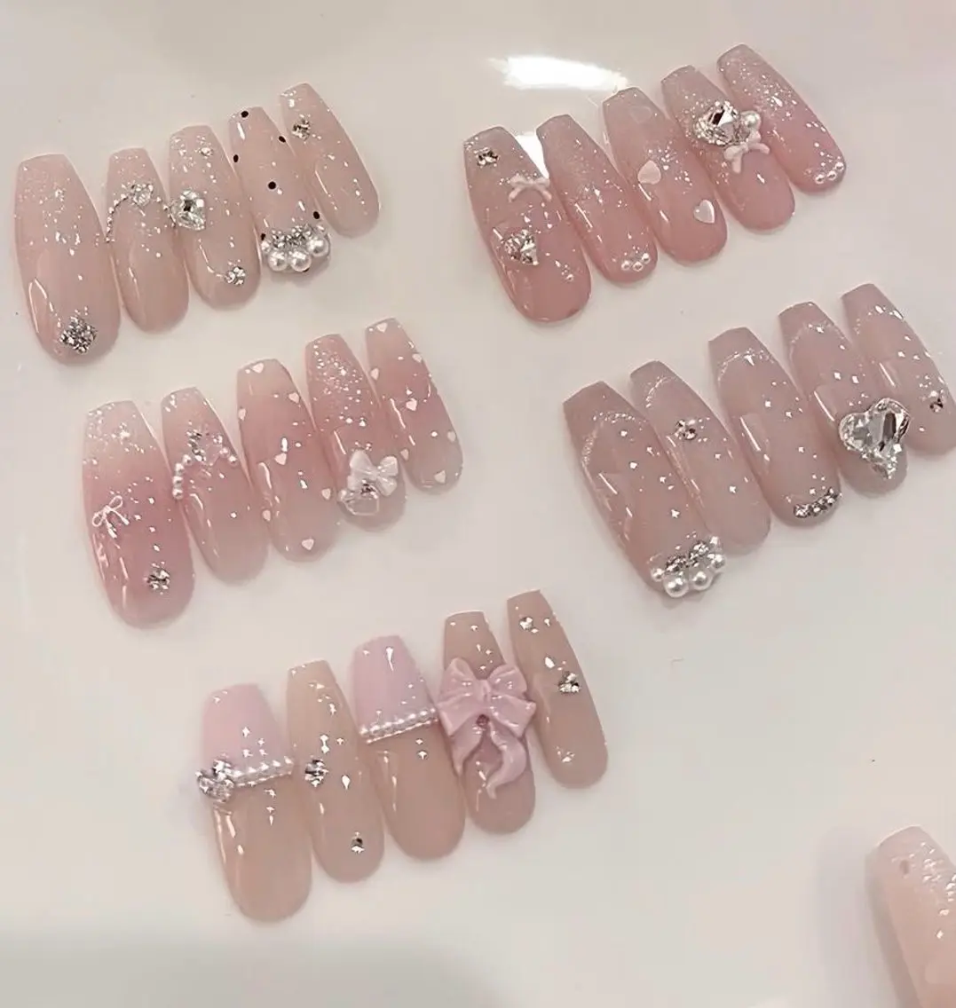 ネイル 長さ出し グラデーション ロングネイル マグネットネイル ミラーネイル ハンドネイル Han chanのネイルデザイン